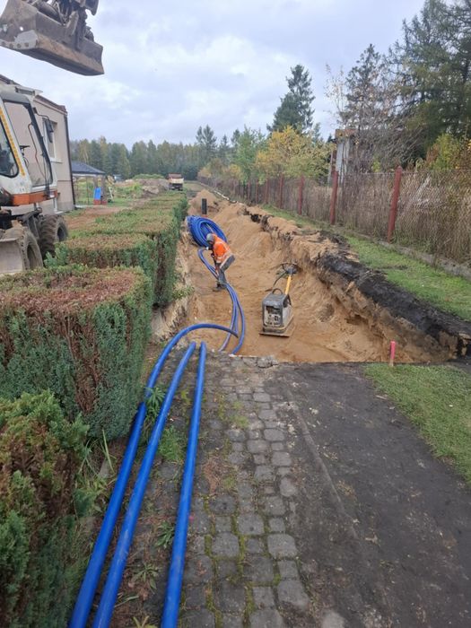 Usługi koparką i usługi koparko-ładowarką