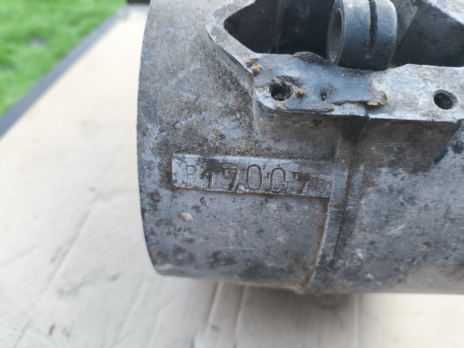 Silnik kartery s38 komar sztywniak