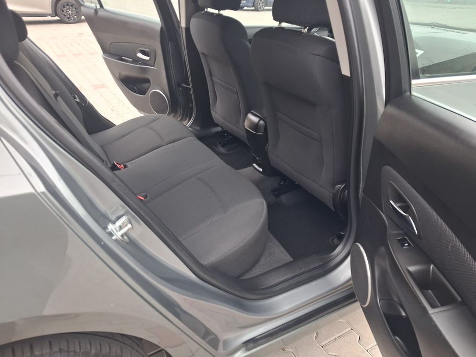 Chevrolet cruze 2011r 1.8benz sprowadzony zarejestrowany w Polsce