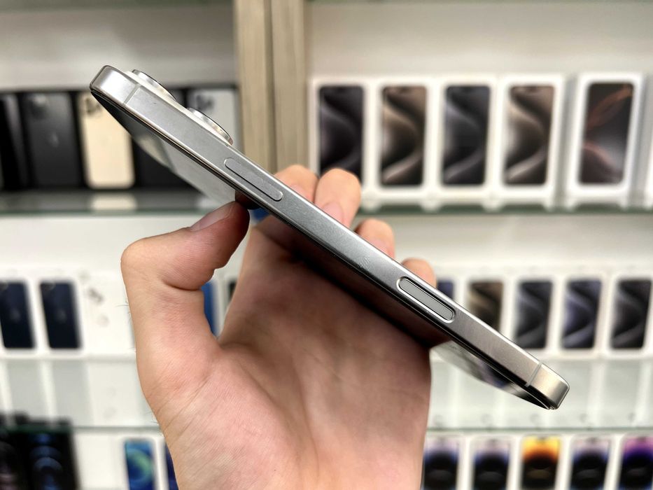 iPhone 16 Pro Max 256 Gb Neverlock / Магазин + Гарантія