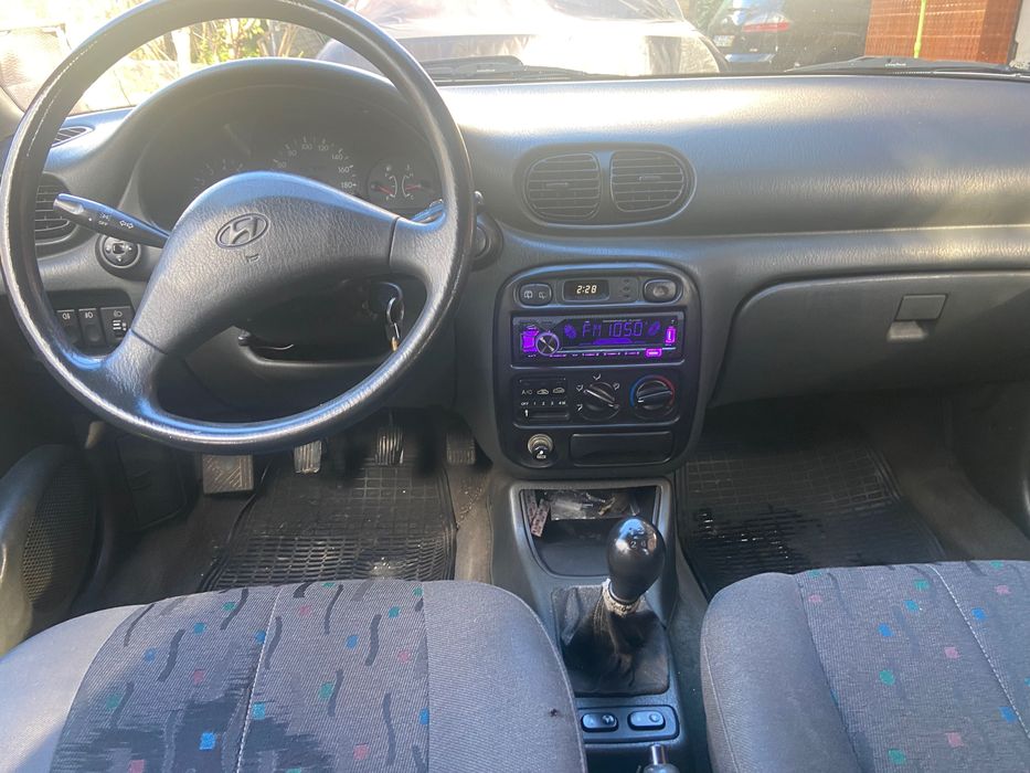 Hyundai accent GLS 1300