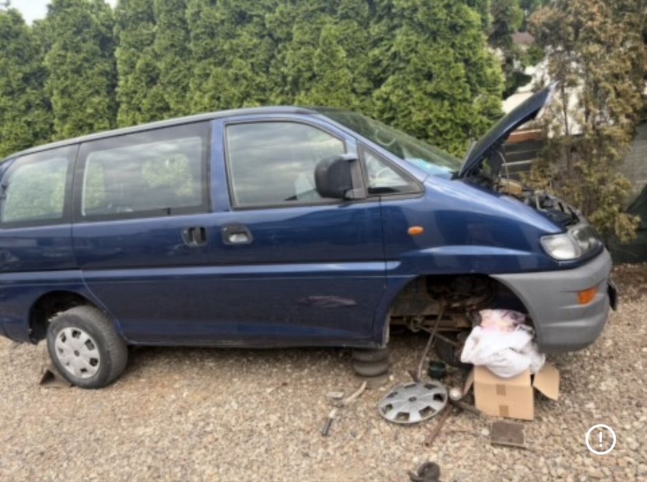 Mitsubishi Space Gear 2,0 benzyna