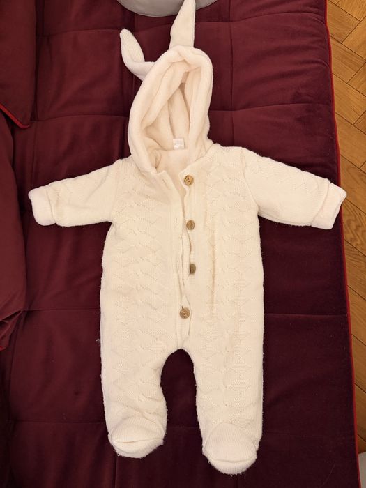 Продам детские теплые костюмы