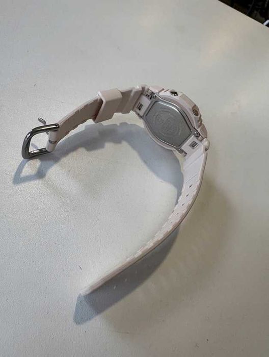 Casio Zegarek Damski GMA-P2100M