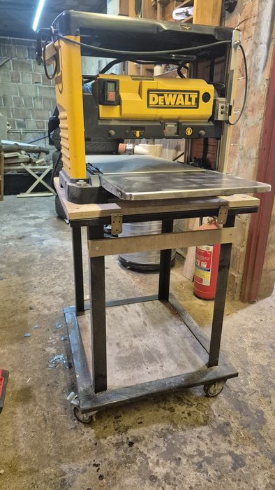 Grubościówka DeWalt Dw733