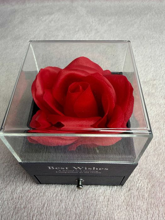 Подарункова упаковка для прикрас Коробка Жива троянда з ароматом