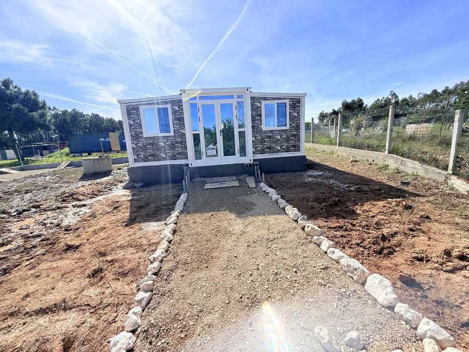 Casa modular em terreno rustico