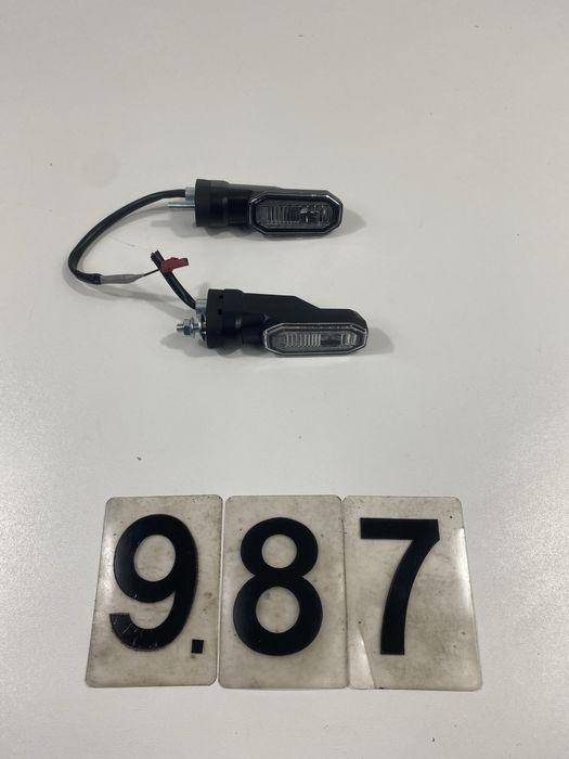 Suzuki GSX-1000 Kierunkowskazy Migacze 22+ A987