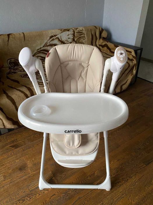 Стульчик для кормления 3-в-1 Carrello Triumph, Бежевый