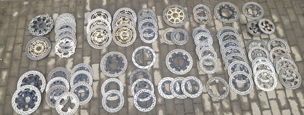 Suzuki tarcza hamulcowa GSR DR750 600 DL GSXR K1 K7 BURGMAN 400 K4 K7