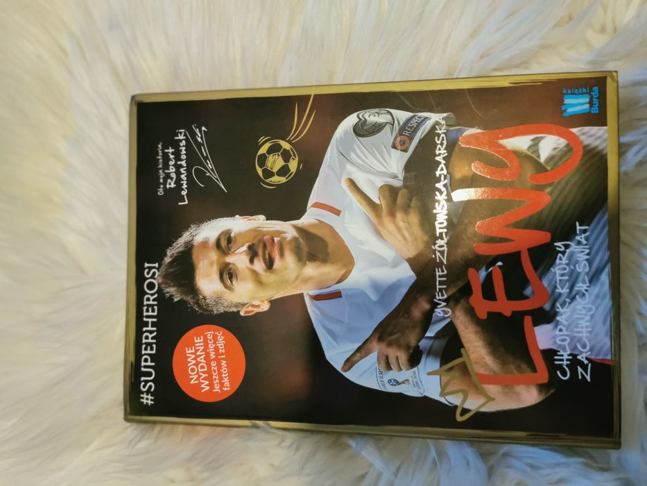 Książka o Lewandowskim Lewy - chłopak, który zachwycił świat
