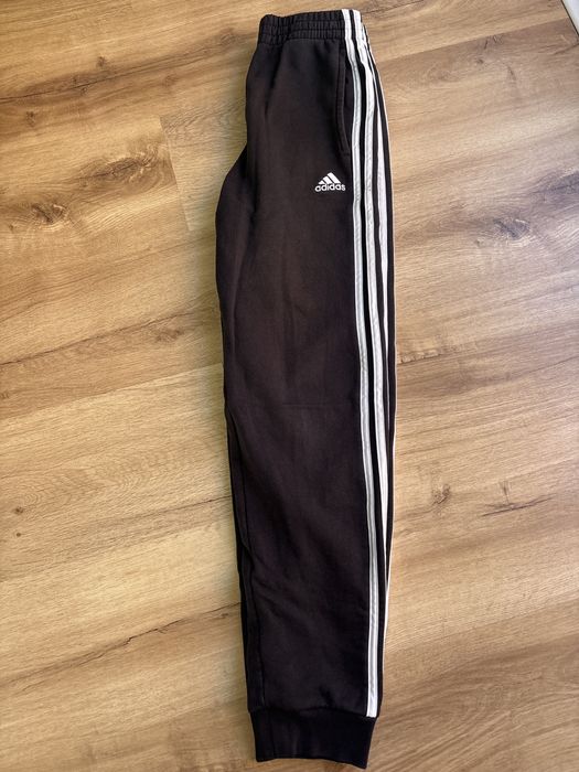 Roupa desporto 12-14 anos como nova