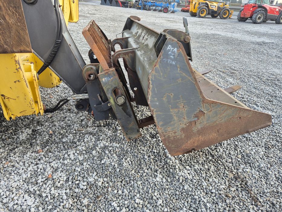 Ładowarka teleskopowa New holland LM 1340 Jcb Manitou 13m