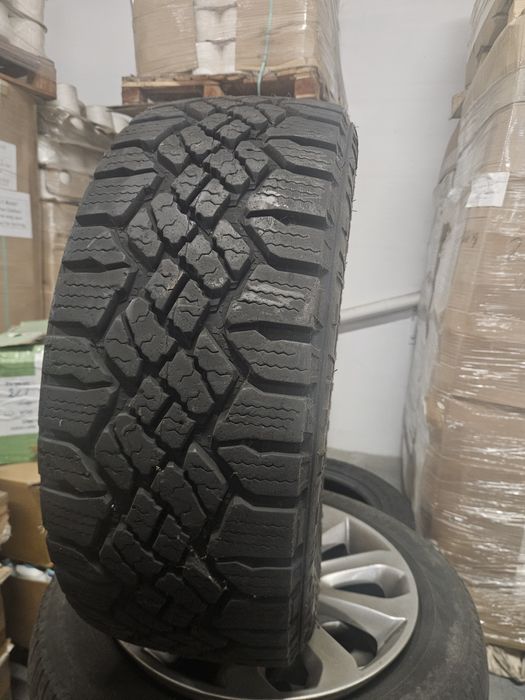 Conjunto de Quatro jantes originais lande rover com pneus goodyear