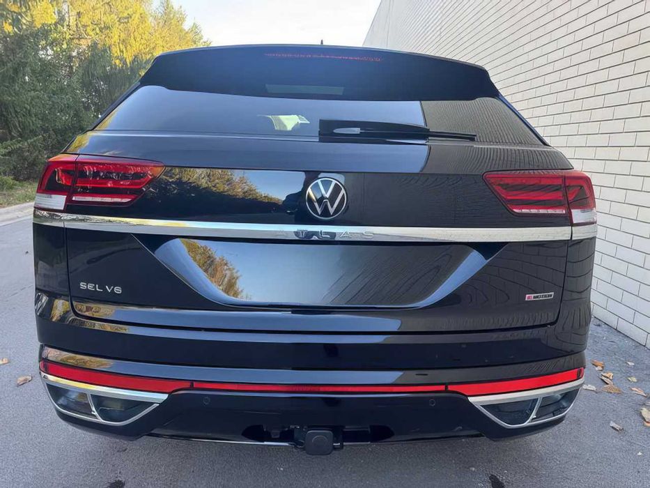 Volkswagen Atlas      2022