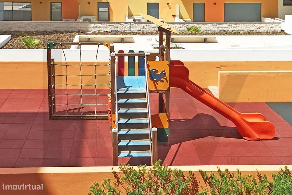Apartamento T2, -  Quinta da Trindade - SEIXAL