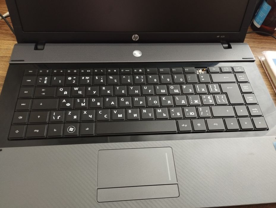 Продам ноутбук HP 625 під ремонт!!!