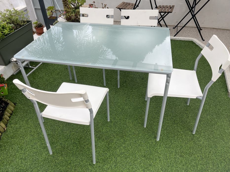 Mesa  de cozinha  com  cadeiras4