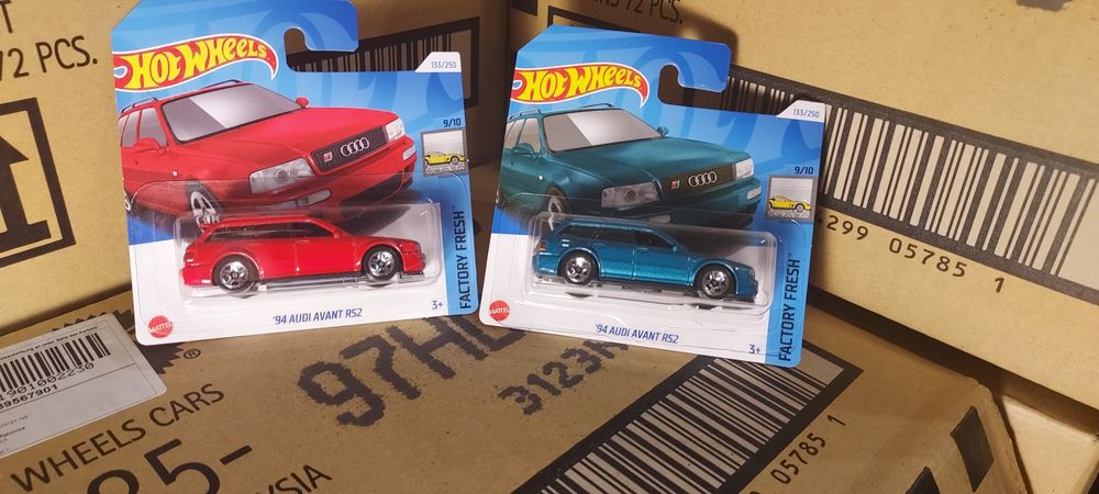 Hot wheels 2x audi avant rs2