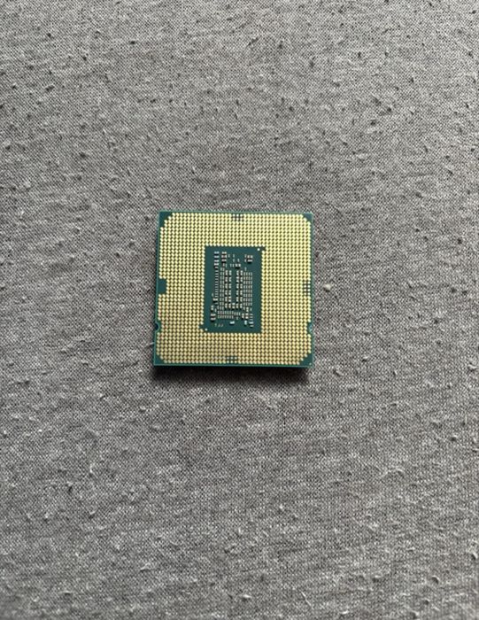 Procesor Intel Core i3-10100f