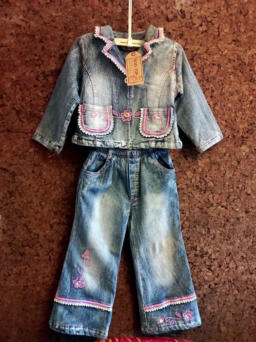 Детский джинсовый утеплённый костюмчик