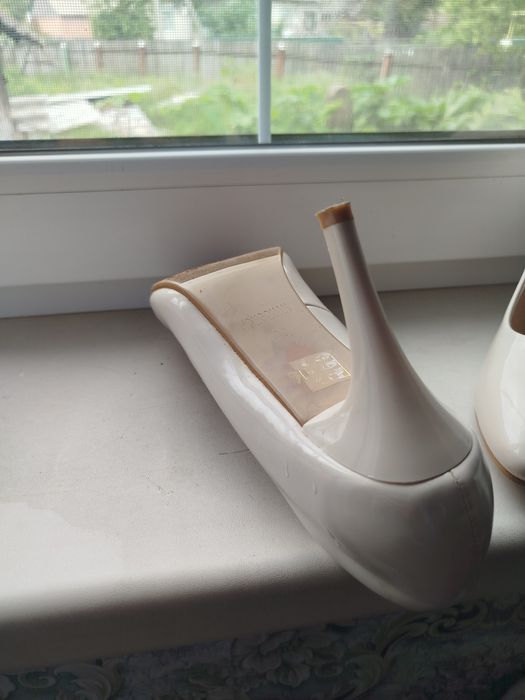 Туфлі лодочки лаковані