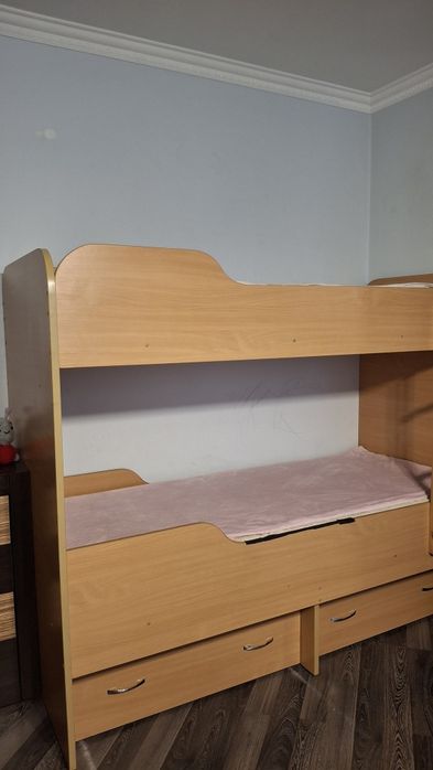 Двоповерхове дитяче ліжко/дитяче ліжко