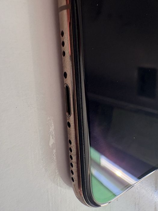 Продам iPhone XS 128GB (Gold) (не робочий стан, нова батарея)