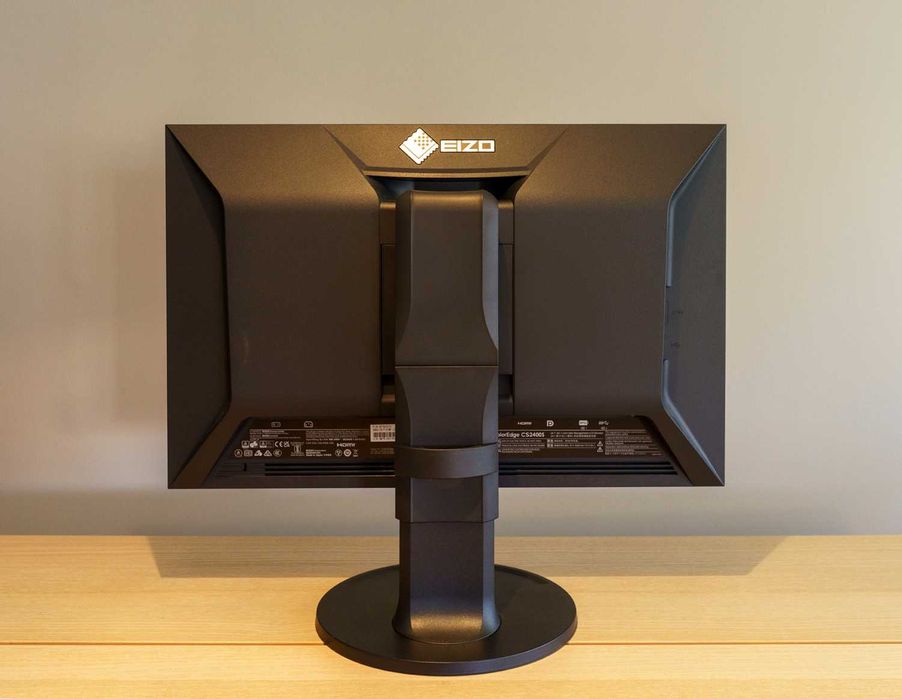 EIZO CS2400S - Monitor profissional (NOVO) + Calibrador i1 DisplayPro