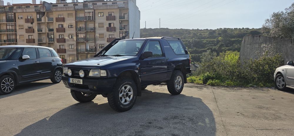 Opel Frontera Sport 2.5 TDS