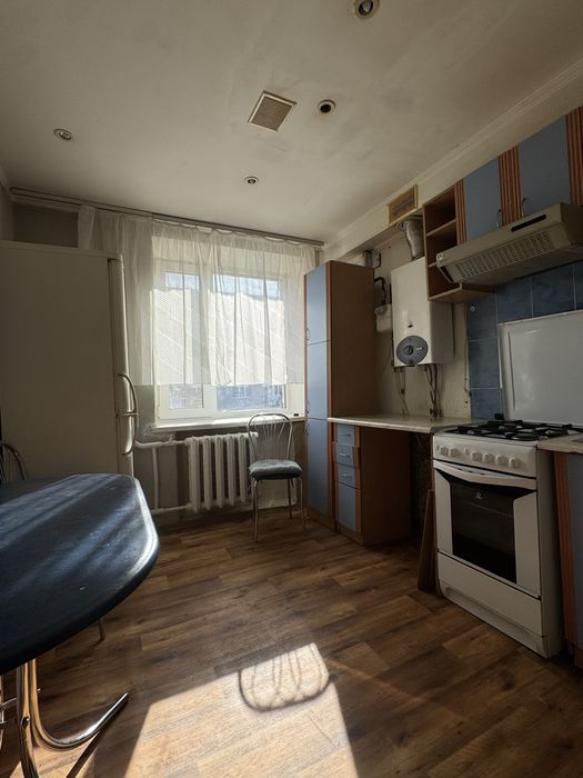 Оренда 2х кімнатної квартири вулиця Офіцерська