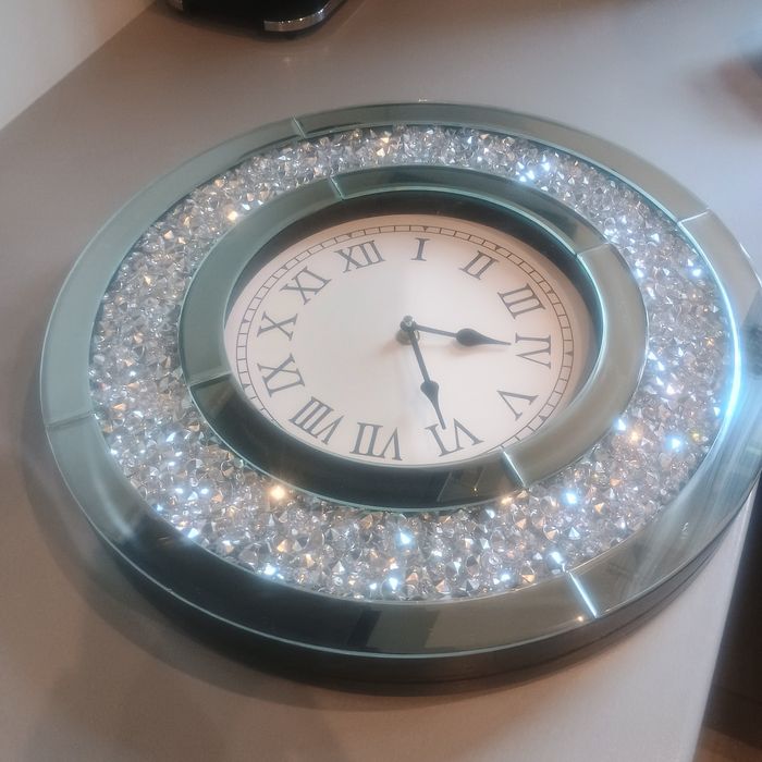 Elegancki zegar Glamour