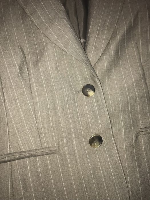 Nowy damski garnitur