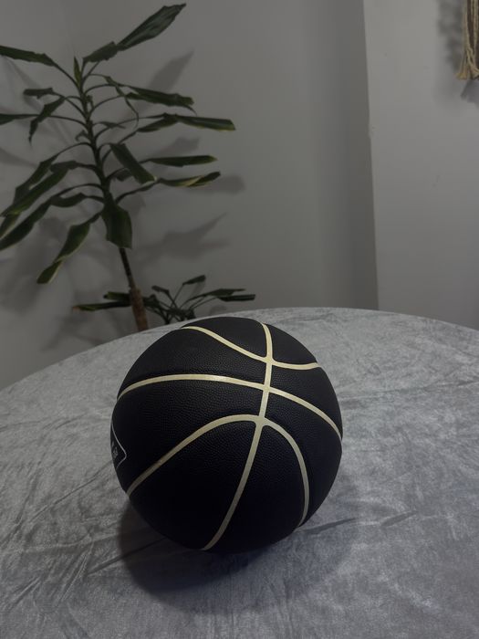 Bola de Basket Prada
