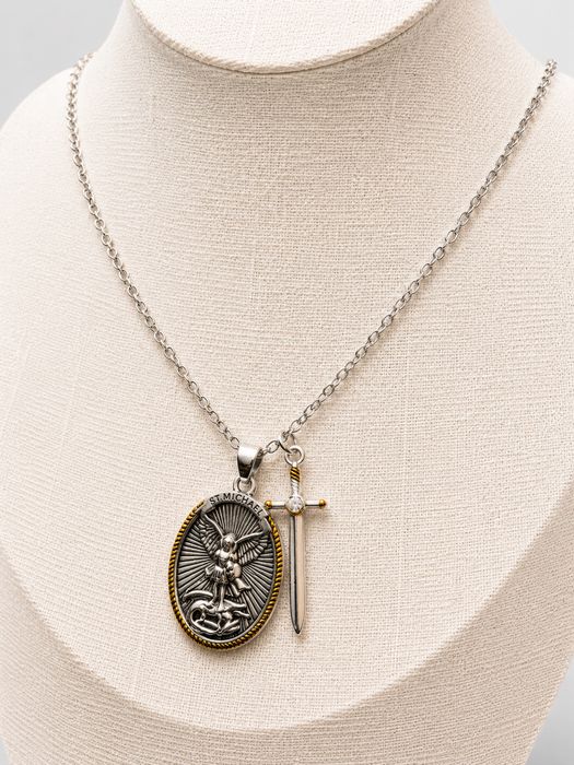 Colar São Miguel Arcanjo com Espada | Aço Inoxidável | Medalha Dupla Face