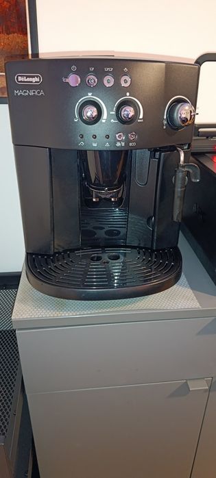 Máquina de café Delongui Magnifica