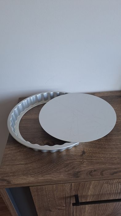 Uniwersalna blaszka z wyjmowanym spodem do pizzy