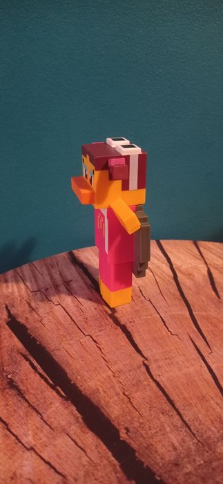 McDonald's Mojang Minecraft Birdie Wings figurka akcji 2025 r.
