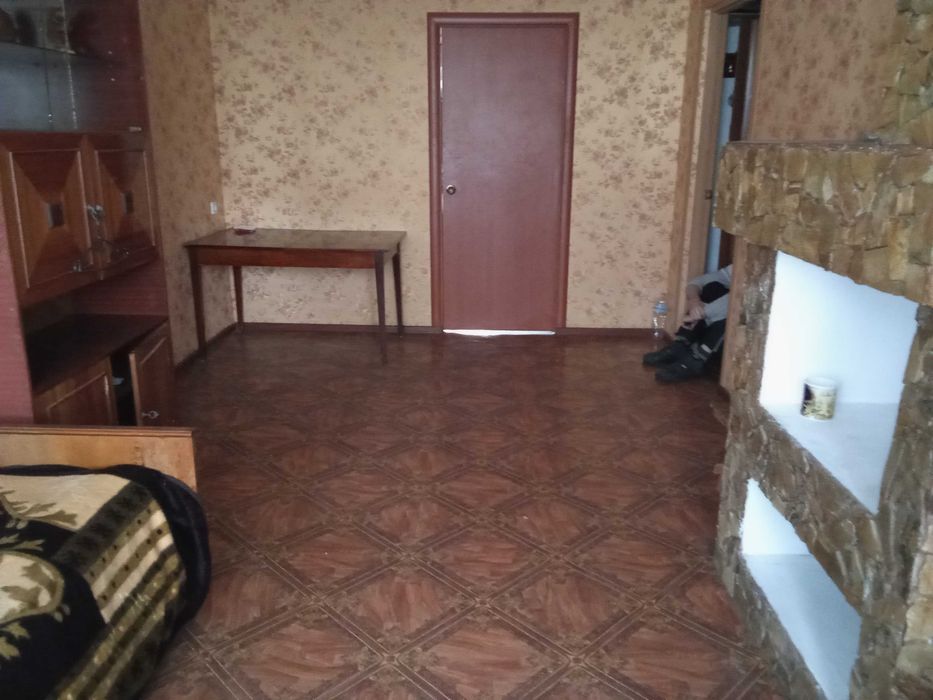 Сдаю 2 комнаты в трёшке