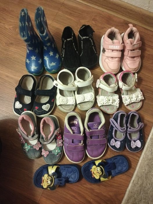 Взуття дитяче для дівчинки