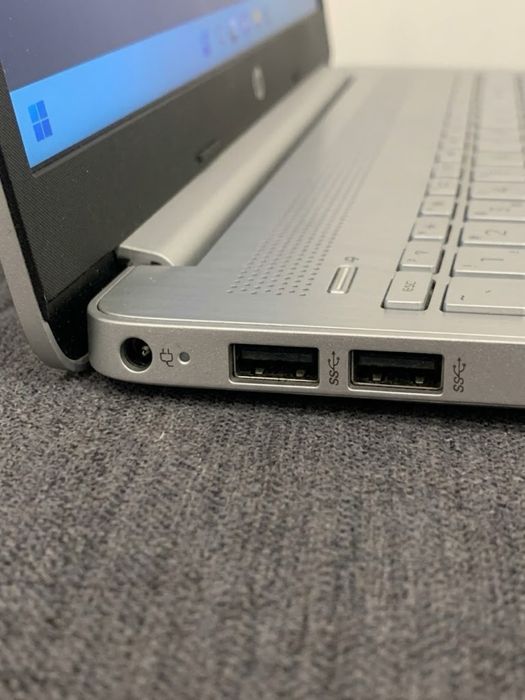 HP Core i3 | 8GB RAM | 238GB SSD