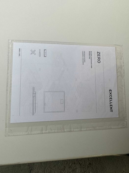 Brodzik akrylowy niski 4,5 cm Excellent Zero 100x90 - 670 zł