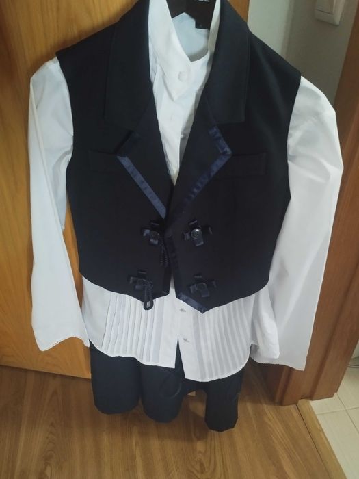 Venda de traje académico UALG
