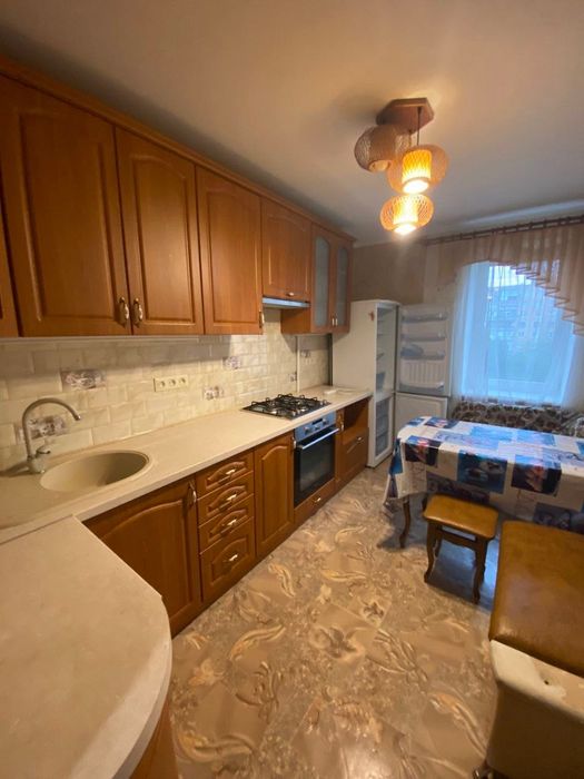 Продается 3к квартира (Даманский)