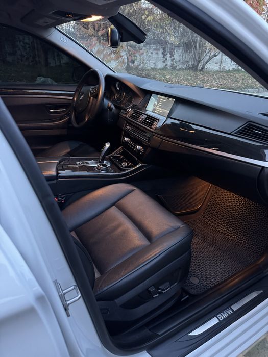 BMW 5 series 528i  F10