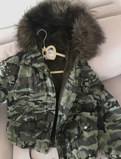 Зимова куртка Bershka з хутром | камуфляж | аляска куртка