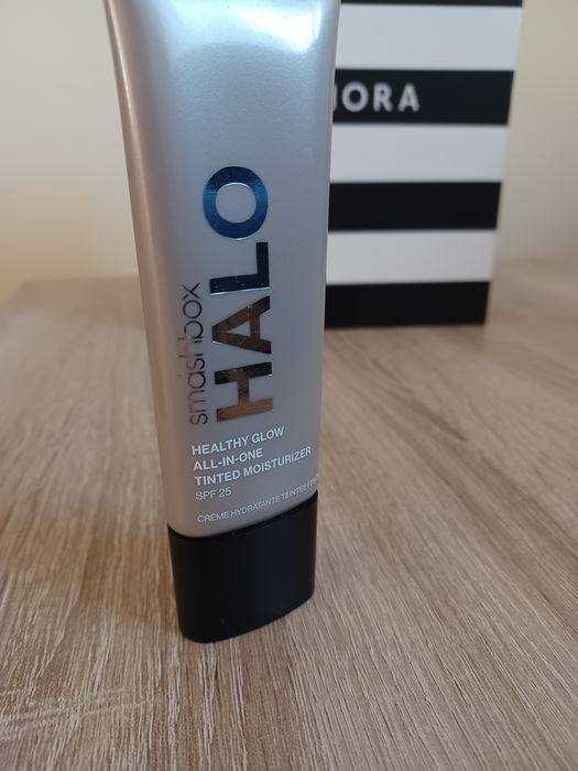 Krem tonujący Halo Smathbox nowy