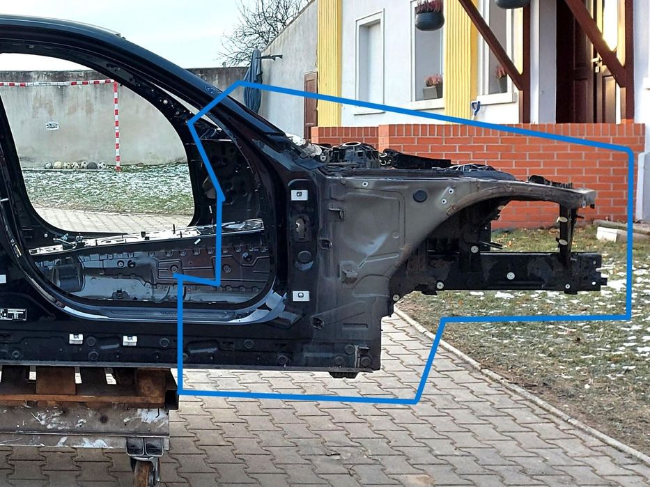 BMW G21 G20 Kombi próg słupek prawy środkowy poszycie prawa strona