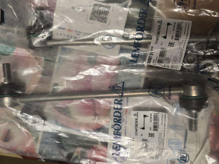 Стойки стабилизатора T5 t6  лемфердер 3096701