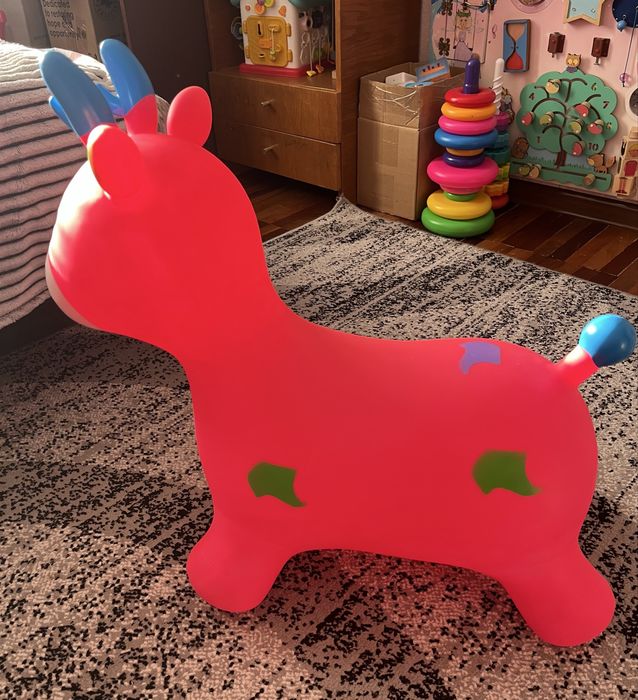 Гумовий олень стрибунець